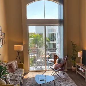  Apartment Sunny 1bdr Centrally Located In Marina Del Rey